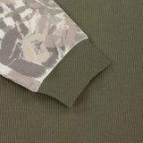 MAGLIA A MANICHE LUNGHE A NIDO D'APE REACH CAMO - VERDE